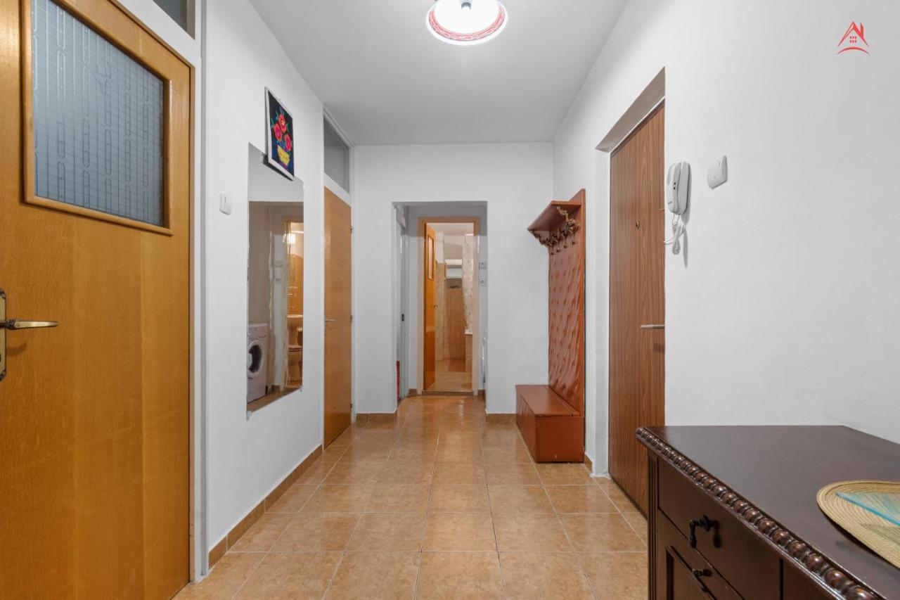 Dristor Large And Cozy Apartment บูคาเรสต์ ภายนอก รูปภาพ